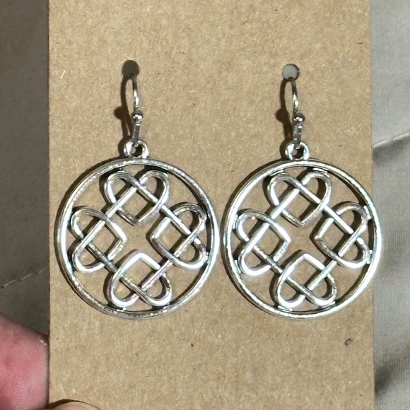 2/$20 Silver tone round Celtic & heart style hook earrings NWOT - Picture 9 of 11